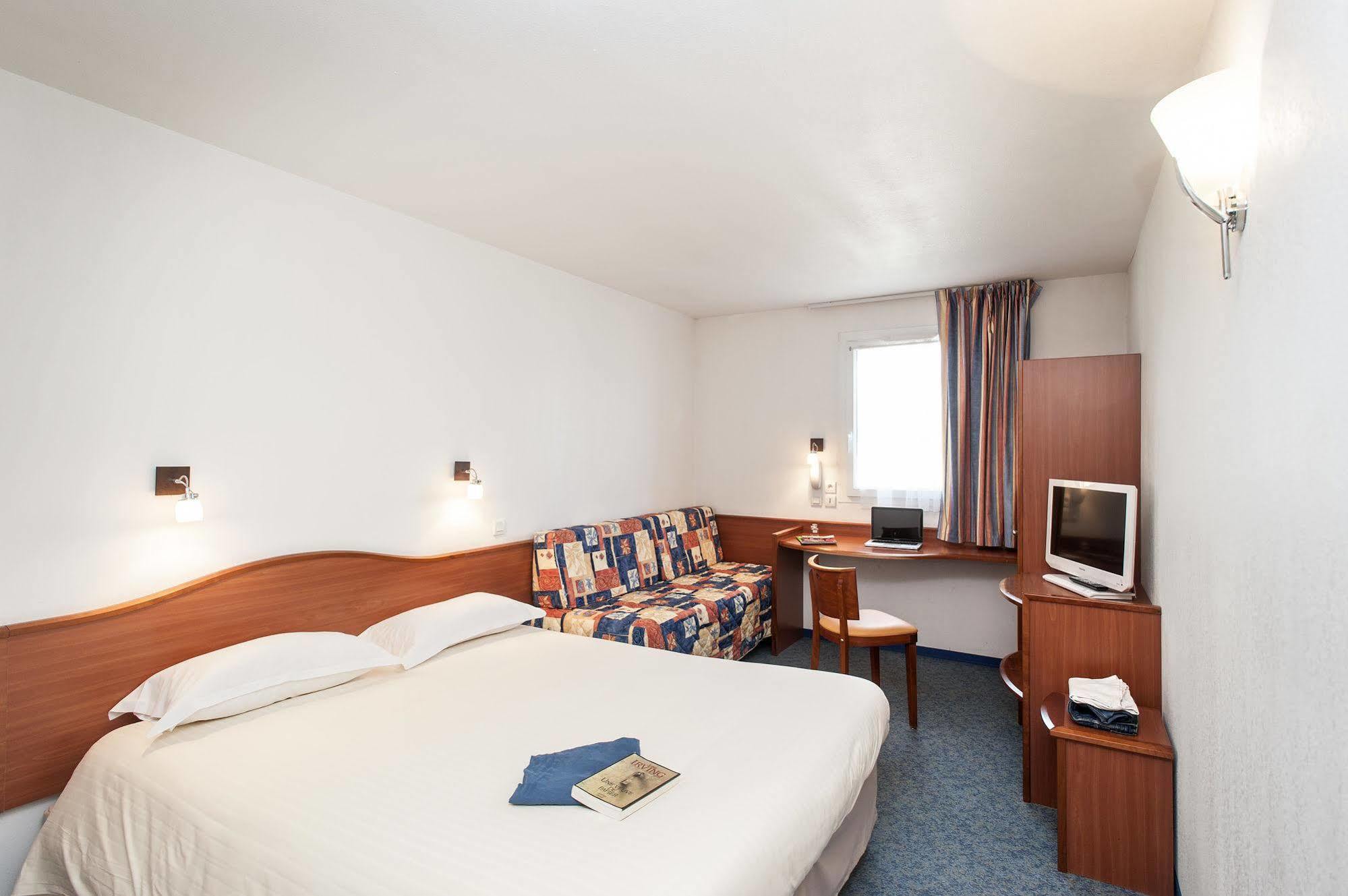 Deltour Hotel Le Puy En Velay Brives-Charensac Exterior photo